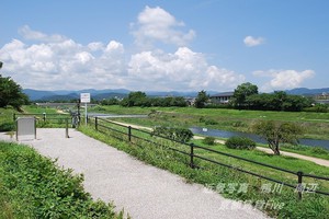 鴨川公園